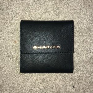 MK Carryall Leather Case